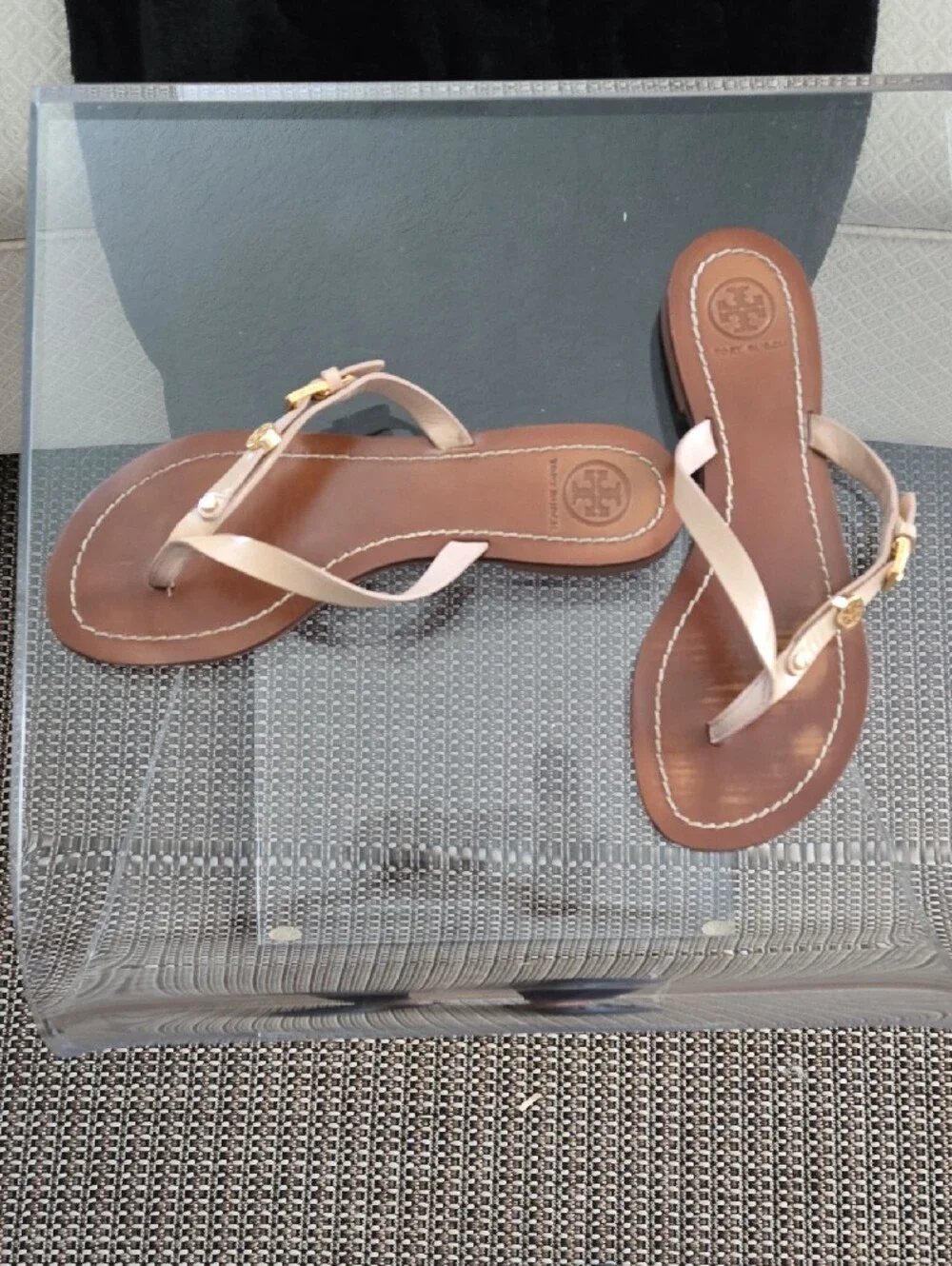 Tory Burch Beige Leather Thong Sandals with Gold Logo